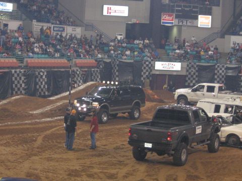 2000 Ford Excursion photo