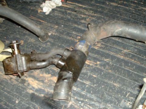 1985 Ford Bronco - Ok, this is suppose to be part of an oil cooler?? i dunno how it works, but it was free