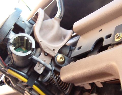 1994 Ford Crown Victoria - Install the lever & pin, and then clip the boot down.
