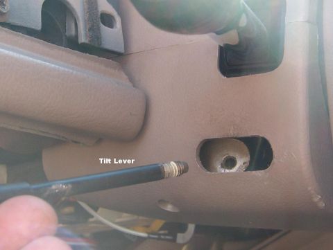 1994 Ford Crown Victoria - Reinstall the column shrouds, knee bolster, lock cylinder, & tilt lever.
