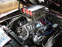 1967 Pontiac Lemans - engine shot