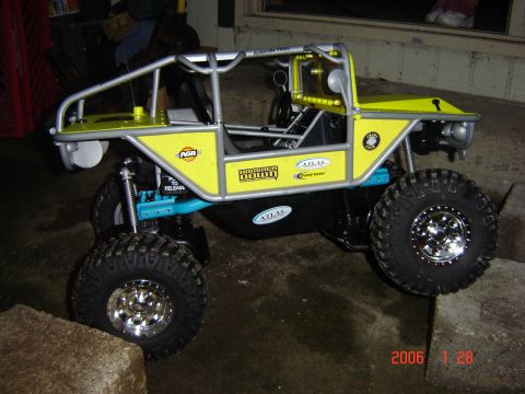 1993 Ford Bronco - This remote-controlled vehicle features 'Rubicon Trail' and 'Hammer Down' decals, along with 'Atlas' branding.