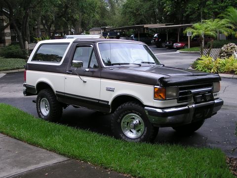 1990 Ford Bronco - Before Lift and tires