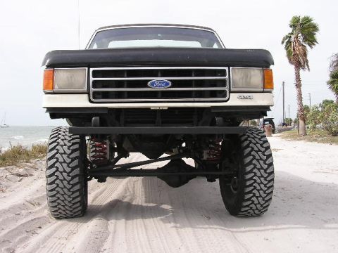 1990 Ford Bronco photo