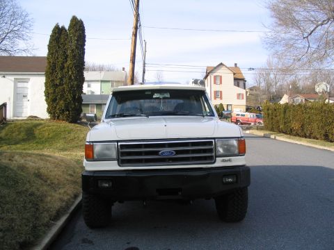 1989 Ford Bronco photo