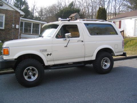 1989 Ford Bronco photo