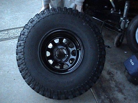 1994 Ford Bronco - BFG M/T on ProComp Series 51 Wheels
