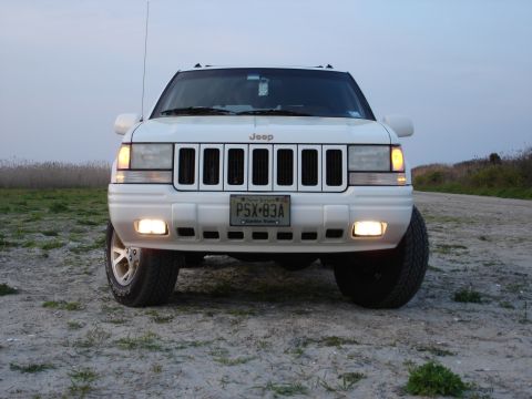 1997 Jeep Grand Cherokee photo
