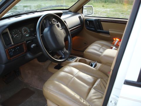 1997 Jeep Grand Cherokee photo