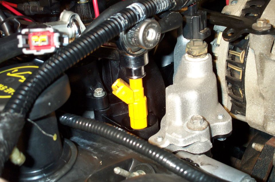 The factory 19lb/hr injectors. Number on the injector's side: 0 280 155 710