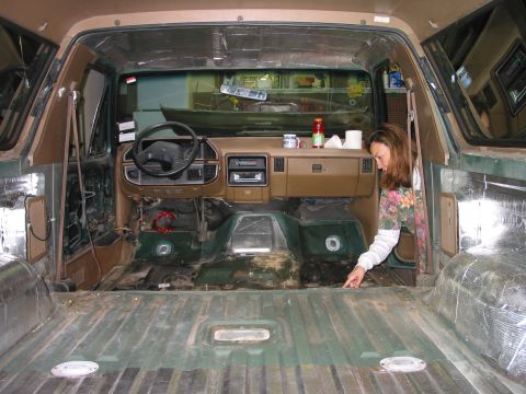 1989 Ford Bronco - Stripping it all out