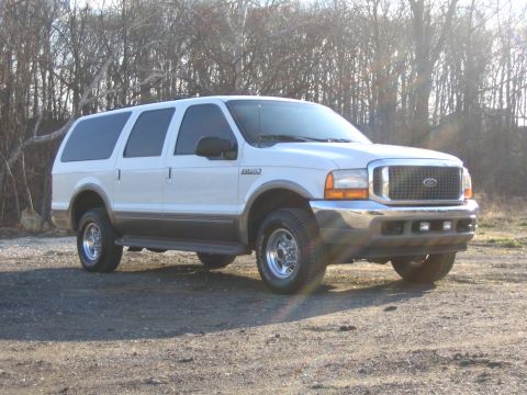 2000 Ford Excursion photo