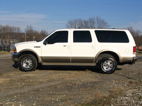 2000 Ford Excursion photo