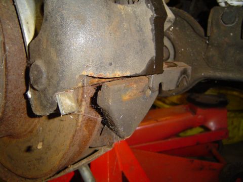 1979 Ford Bronco - Knocked out the clip thingy