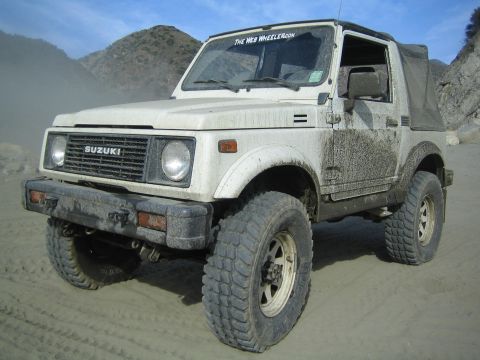 1987 Suzuki Samurai “Sammy”