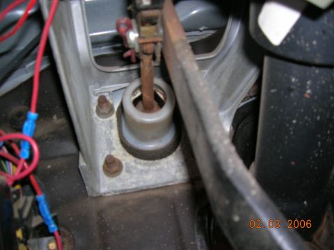 1985 Ford Bronco - second shot of under dash