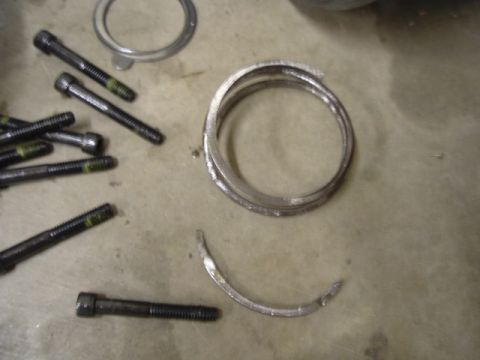 1989 Ford Bronco - whats left of the spring