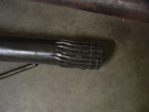 1989 Ford Bronco - 4340 superior d44 stub. notice the rolling on the splines