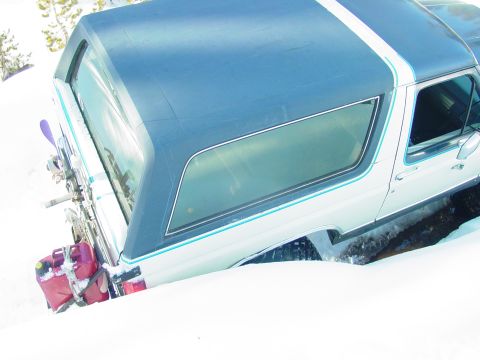 1986 Ford Bronco - This 1986 Ford Bronco is equipped for a winter adventure, complete with skis and extra fuel.