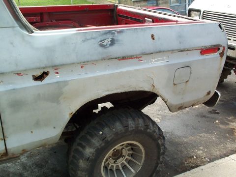 1978 Ford Bronco - Body work starts