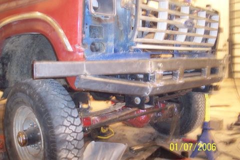 1986 Ford F-250 - This Ford F-250 shows a custom bumper and front suspension components.