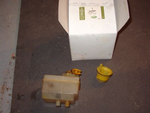 1983 Ford Bronco - SOLD D90 Brake Reservoir USED No grommets