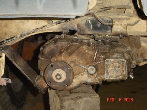 1982 Nissan Titan photo