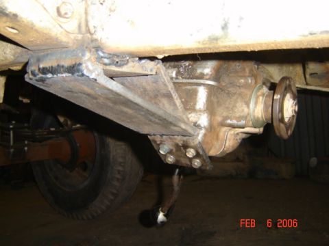 1982 Nissan Titan photo