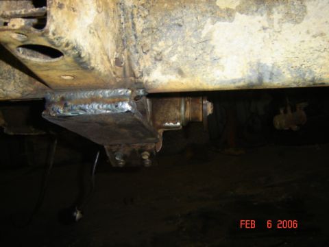 1982 Nissan Titan photo