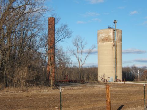1942 Jeep CJ5 - mess hall chimney and bombproof watertower