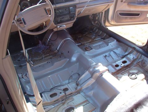 1994 Ford Crown Victoria - I pulled my carpet to dry it out. The passenger side is wet from the leak on the firewall at the HVAC drain. I'm also adding a connector &…