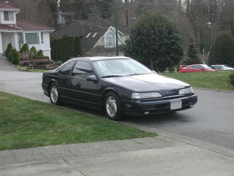 1990 Ford Thunderbird - Clear corners.