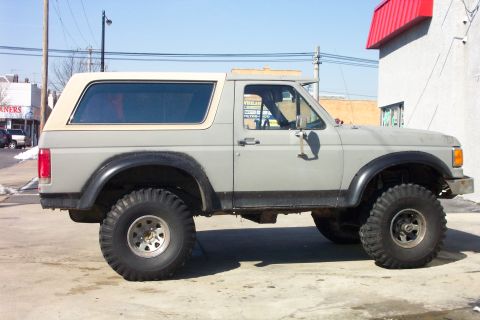 1989 Ford Bronco photo