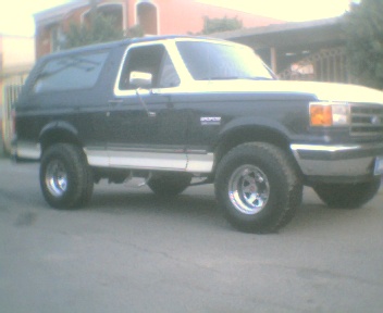 1989 Ford Bronco photo