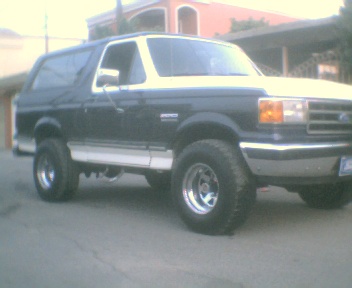 1989 Ford Bronco photo
