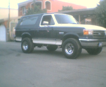 1989 Ford Bronco photo