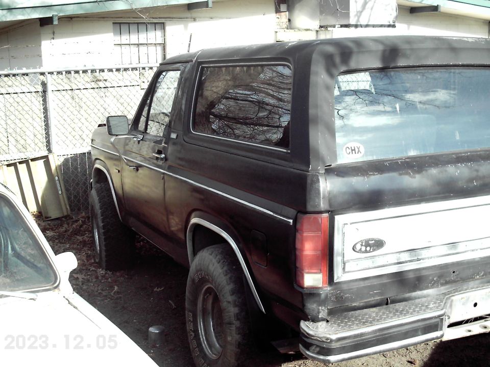 1982 Ford Bronco “womens”