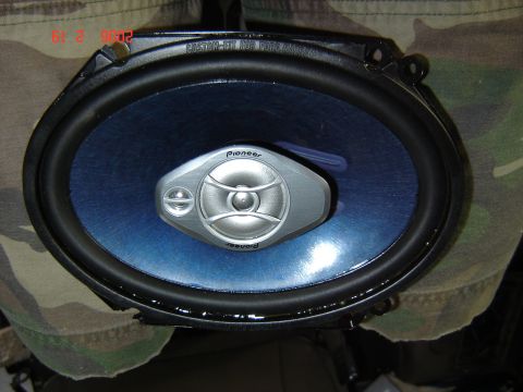 1993 Ford Bronco - A Pioneer car speaker is shown, with text indicating it is custom-fit for a Ford Bronco.