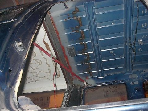 1990 Ford C-350 (Centurion Conversions) - straighten roof