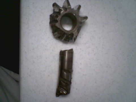 1985 Ford Bronco - Broken spider gear and pin. Ford 8.8 rear differential.