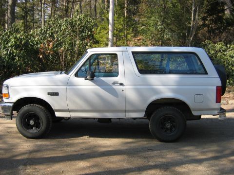 1995 Ford Bronco - drivers side