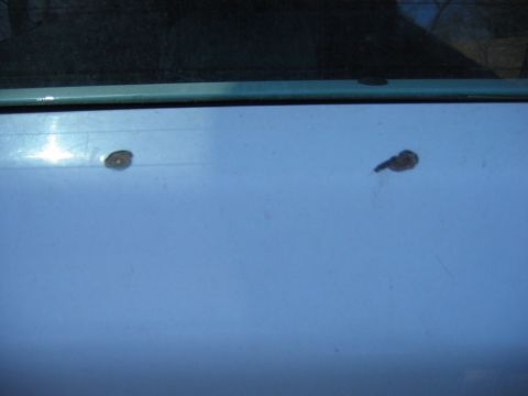 1995 Ford Bronco - some rust on the tailgate
