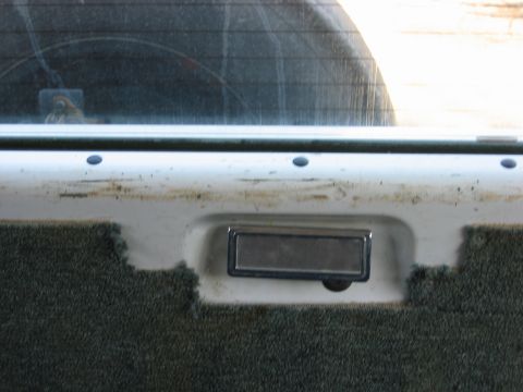 1995 Ford Bronco - beat up tailgate from the p.o.