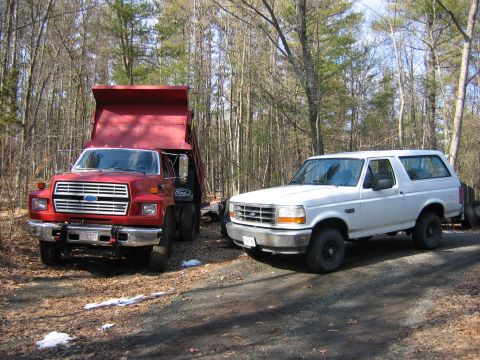 1995 Ford Bronco - 1987 F-600 and 1995 Bronco