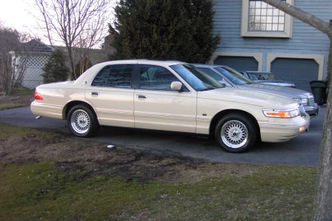 1996 Mercury Grand Marquis - side shot
