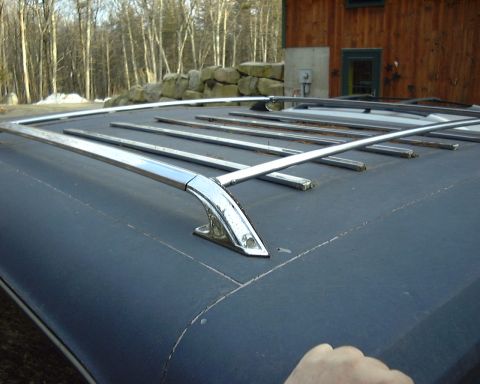 1987 Ford Bronco - Roof Rack 004 Is this a stock roof rack?...you tell me.