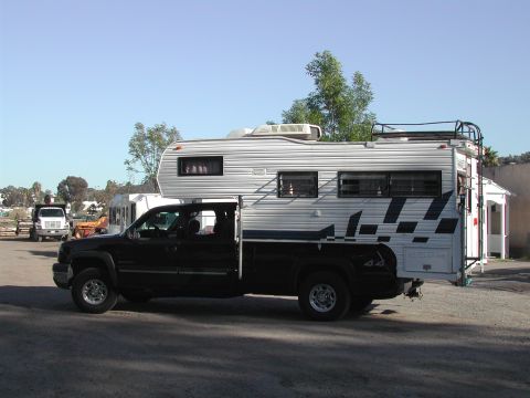 2005 Ford Excursion photo