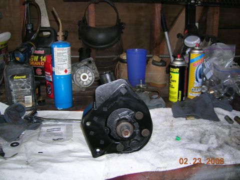 1985 Ford Bronco - bracket installed to pump.