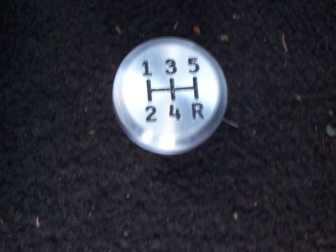 1988 Suzuki Samurai - shifter knob
