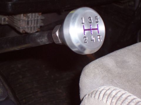1988 Suzuki Samurai - shifter knob installed